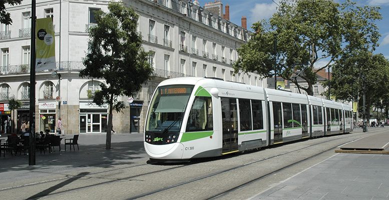 CAF consolidates its position in France with the rehabilitation of 43 trains for Paris