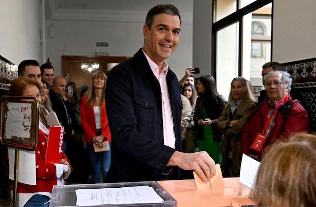 pedro sanchez vota