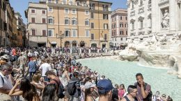 trevi fountain